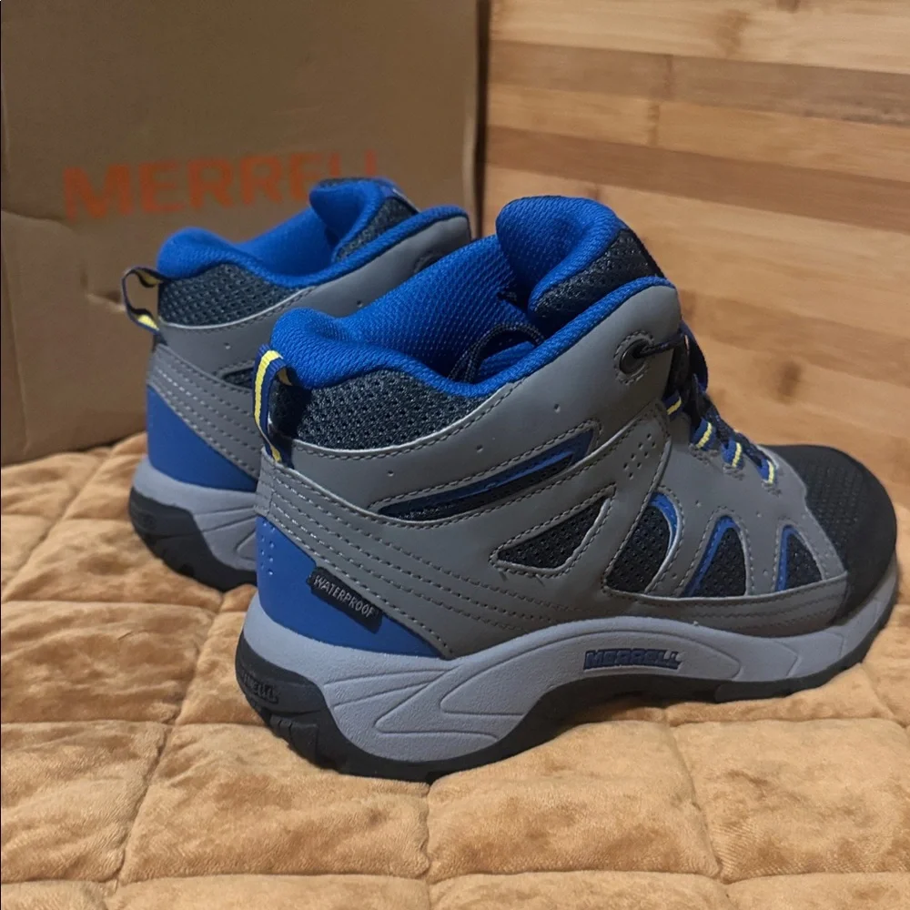 Merrell Black and Blue Outdoor hiking Boots - Picture 2 of 6